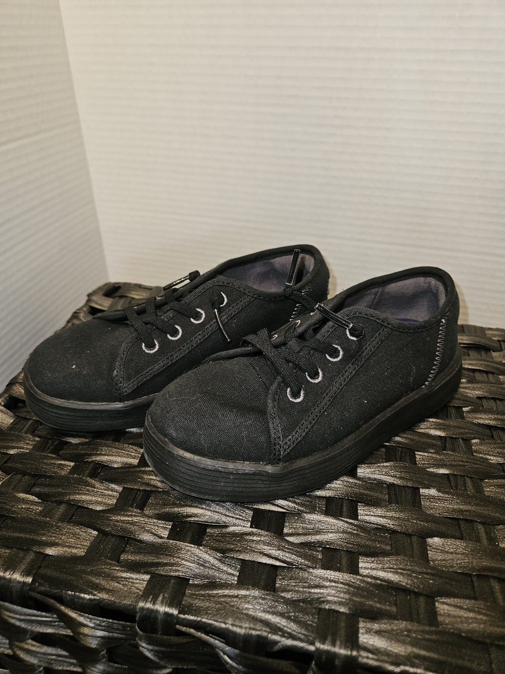 Hey Dude Kids Black Canvas Lace-Up Sneakers